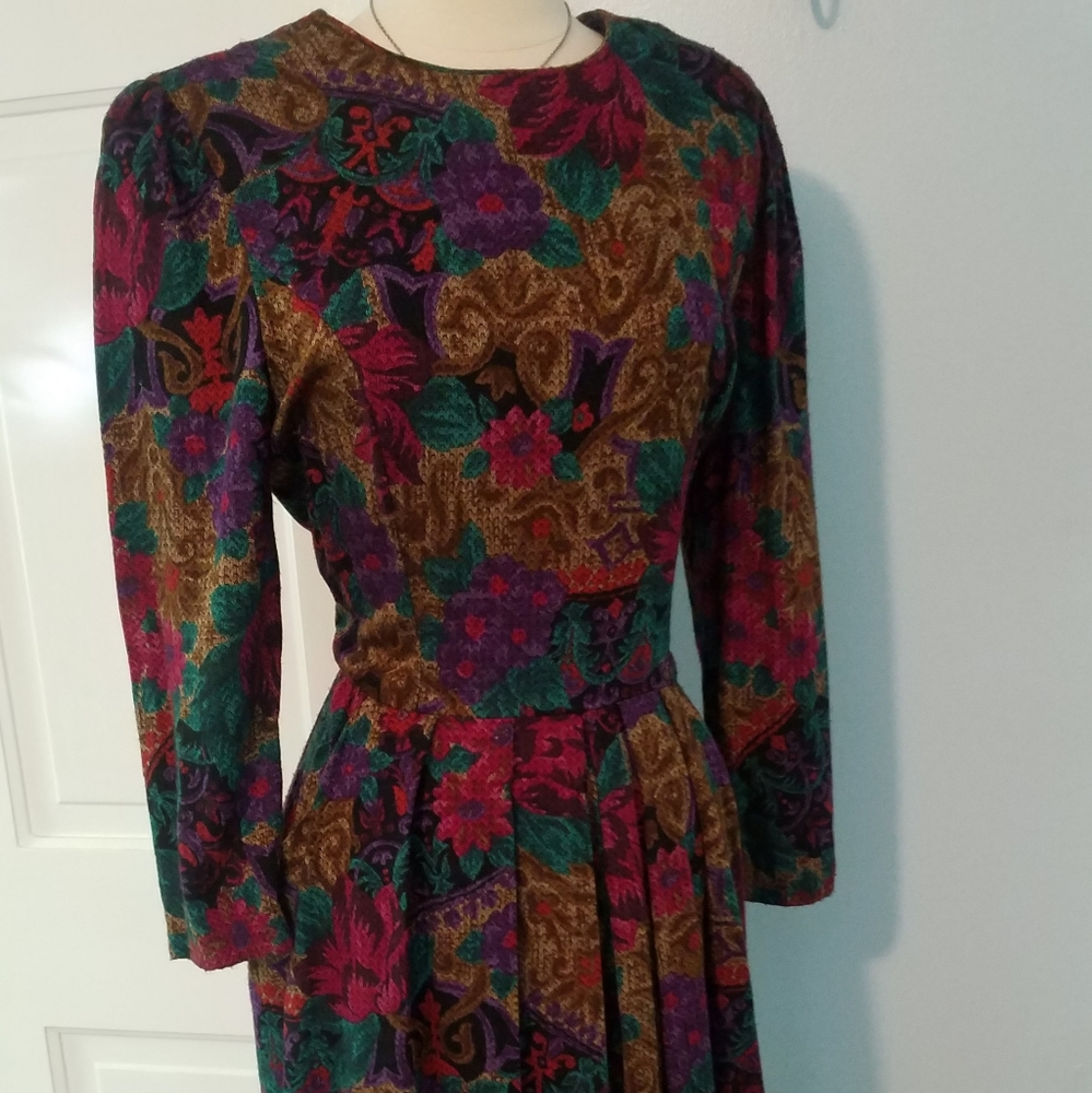 Vintage Jessica Howard Floral Longsleeve Dark Garden dress- 12P